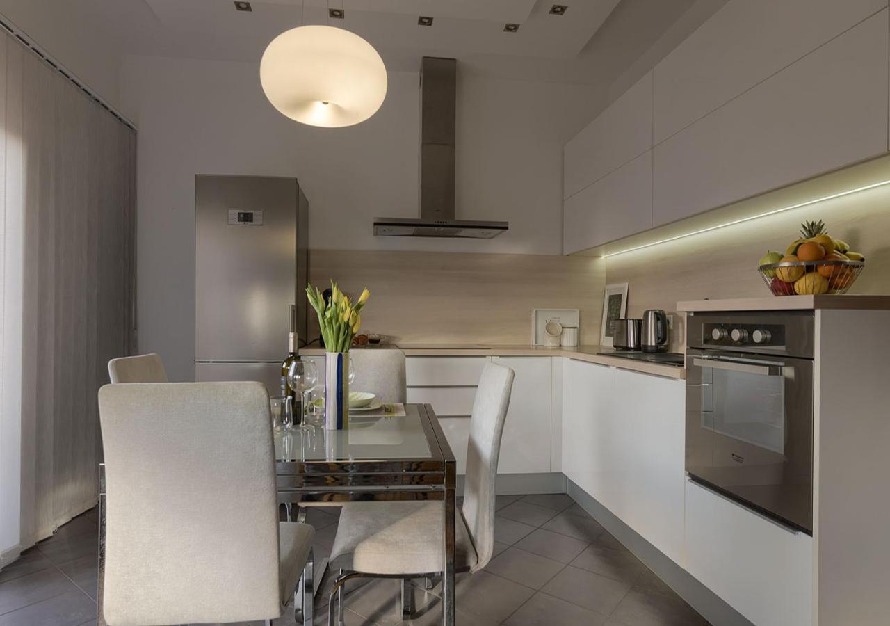 Apartment Leki - Newly Renovated, Modern City Spot Pula Exterior foto
