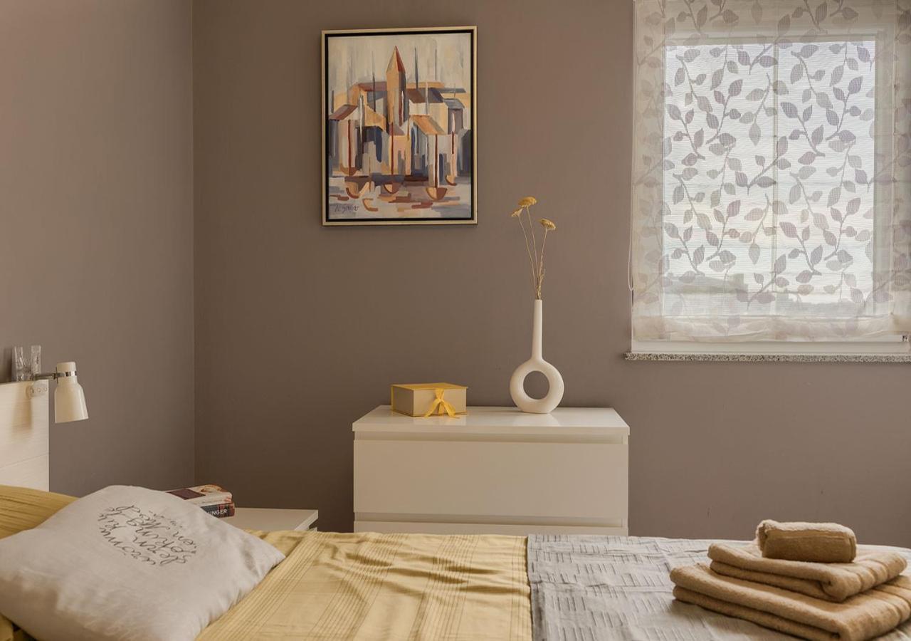 Apartment Leki - Newly Renovated, Modern City Spot Pula Exterior foto