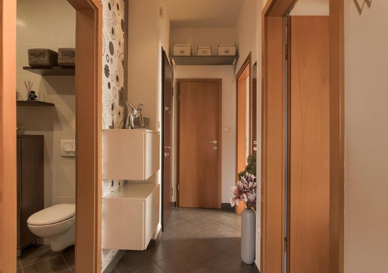 Apartment Leki - Newly Renovated, Modern City Spot Pula Exterior foto